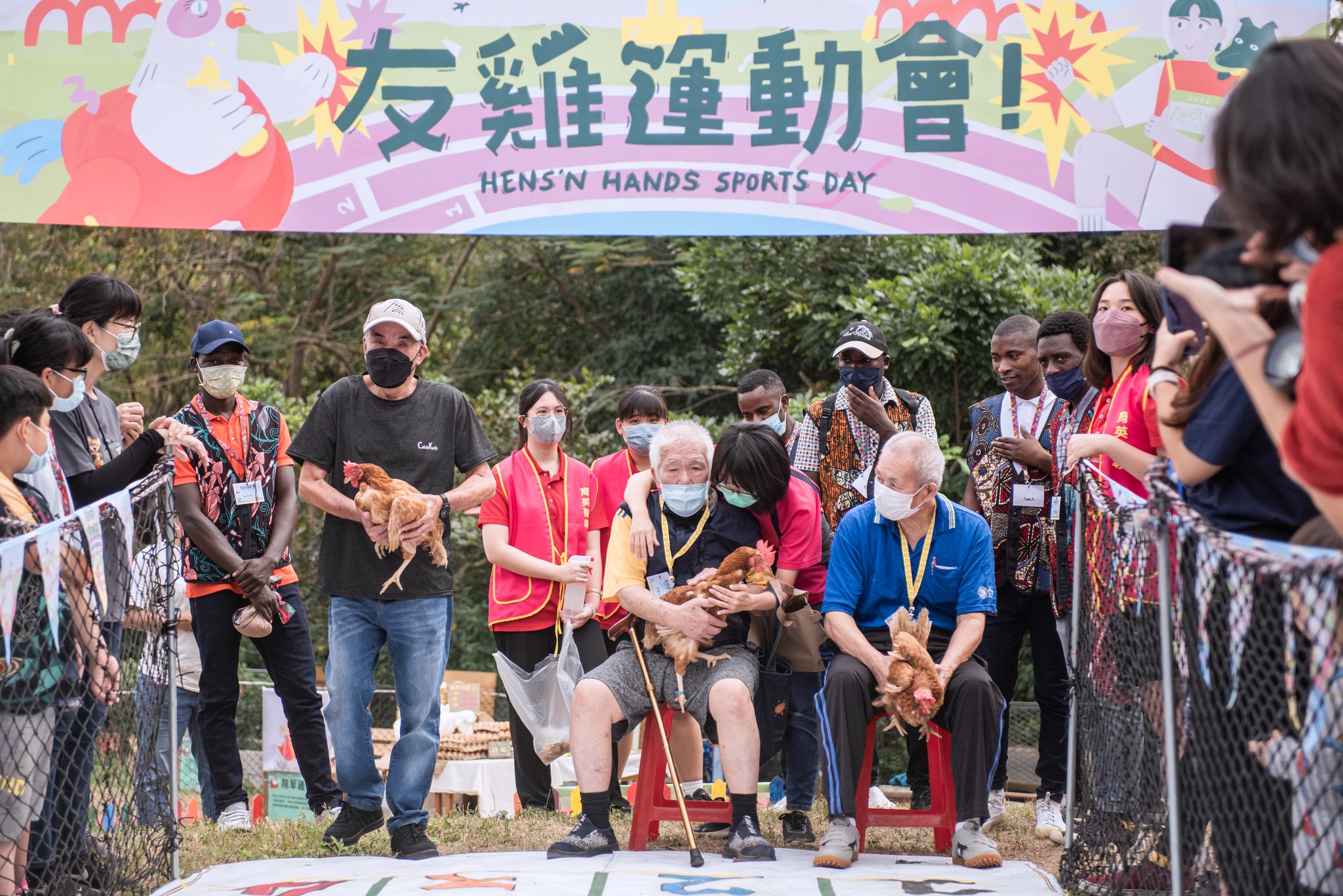 高雄市動物保護處 / 吹狗螺度假村Ｘ食二糧